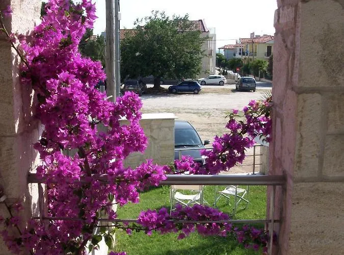 Mavridis 2