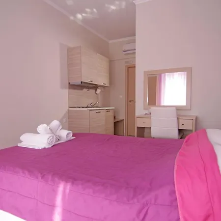 Mavridis 2 Apartmanhotel 3*