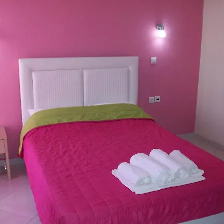 Mavridis 2 Apartmanhotel 3*