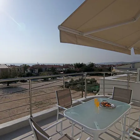 Mavridis 2 Apartmanhotel 3*