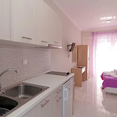 Apartmanhotel Mavridis 2 3*